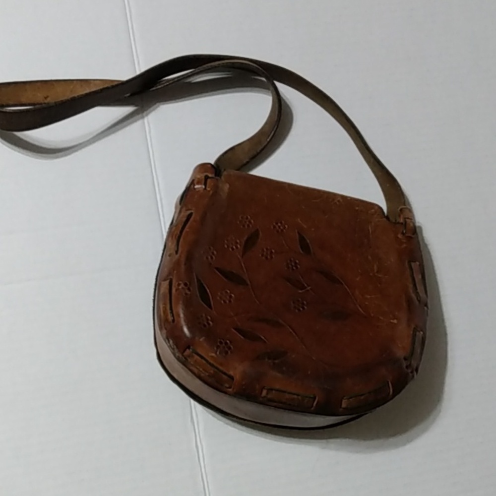 Vtg Hand Tooled Distressed Embossed Leather Purse - Picture 5 of 12
